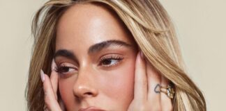 TINI sorprende junto a Lali y homenajea momento de los VMAs