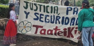 Wixaritari protestan en Jalisco por inseguridad en Tateikie.