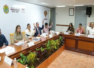 IVEA presenta avances en atención educativa para personas mayores de 15 años