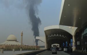Al Riad Ataque hutí contra un aeropuerto saudita deja 12 muertos: el peor ...