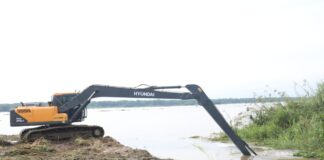 Atención inmediata y desazolve reducen niveles de agua en zonas inundadas de Nanchital