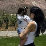 Cazzu cuestiona la normalización del abandono parental: “Conozco la falla del sistema”