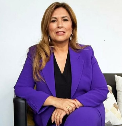 Claudia Corichi 3