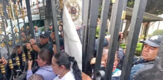 Colectiva Ehécatl bloqueó accesos de SEGOB tras cancelación de reunión por casos de desaparición