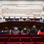 Dialoga Daniela Griego con vecinos afectados por escurrimientos pluviales; acuerdan soluciones