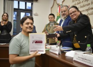 Entrega Ayuntamiento de Xalapa reconocimientos a personas ganadoras del Programa Editorial 2026