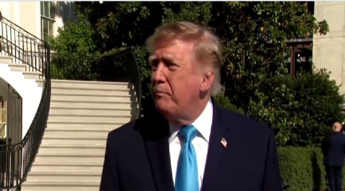 Trump ofrece ayuda a Rusia ante presunto caso de peste pulmonar