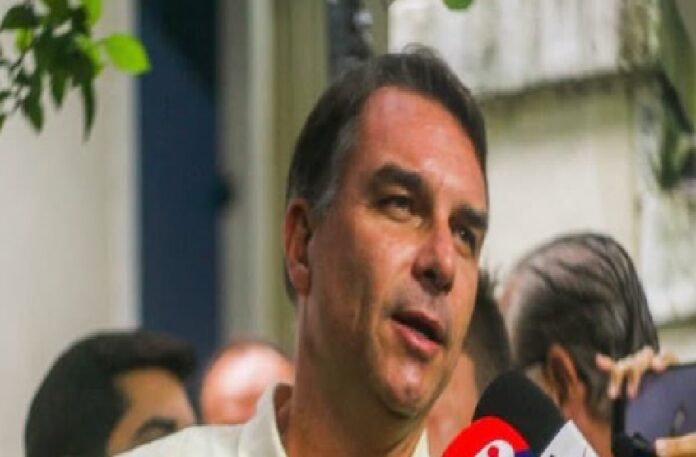 Flavio Bolsonaro llega a EEUU