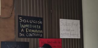 Trabajadores del CECyTEV realizan paro de brazos caídos en 31 planteles de Veracruz