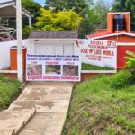 Telesecundaria de Xalapa, tras 25 años sin pavimentación en sus accesos, exige solución