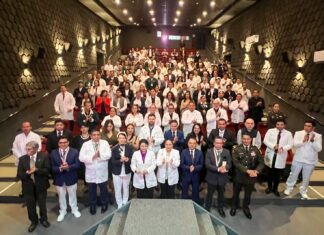 Reconoce Salud la trayectoria y vocación humanista del personal médico y de enfermería