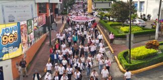 Trabajadores del IMSS exigen aumento salarial directo del 10% y denuncian desabasto de insumos.