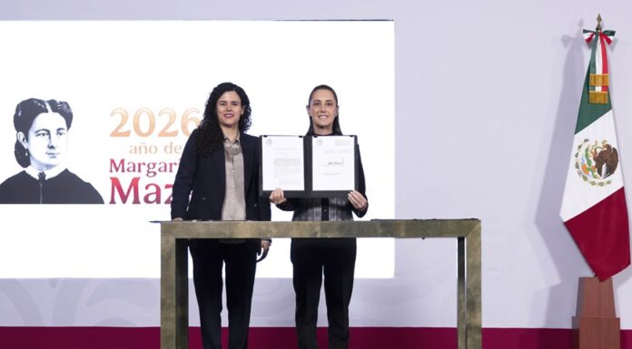 Presidenta Sheinbaum firma decreto sobre nacionalidad única mexicana para candidatos; inicia en 2028