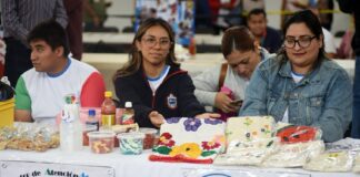 Participan estudiantes de CAM en 4.ª edición de la Expo Venta Manos con Talento