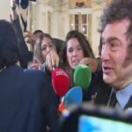 Milei insulta a una reportera y llama “dictador” a Pedro Sánchez durante visita a España