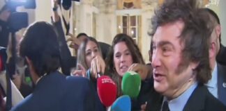 Milei insulta a una reportera y llama “dictador” a Pedro Sánchez durante visita a España