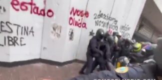 Agreden a reporteros del El Sol de México y SomosElMedio durante marcha del 2 de octubre en Tlatelolco