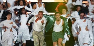 Ricky Martin y Pedro Sampaio mantienen el eco de “Pikito, Pikito” una semana después de su estreno