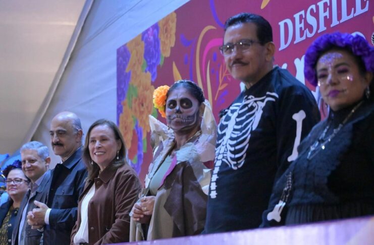 Entre ánimas y leyendas, veracruzanos dan vida al Mictlán con Desfile Monumental