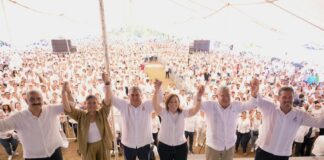 Treinta años, diez mil profes y una comadrita menos