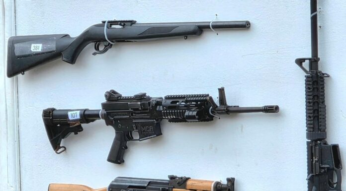 Estudiantes de secundaria en EU se convierten en proveedores de armas para cárteles mexicanos, revela NYT
