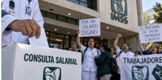 Trabajadores del IMSS rechazan aumento salarial de 6.8% y obligan a reabrir negociación