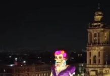 Récord Guinness para la espectacular Catrina de la ofrenda en el zócalo.