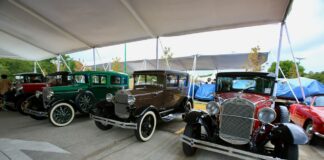 Historia, nostalgia y muchas fotos: la Expo de Autos Antiguos conquista Xalapa