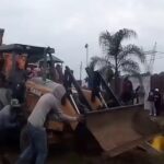 Pobladores impiden perforación de pozo profundo y retiran maquinaria en Xoxtla
